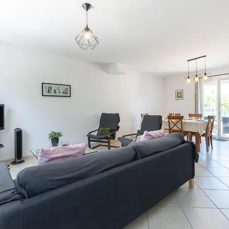 Les Lauriers By Interhome Aigues-Mortes