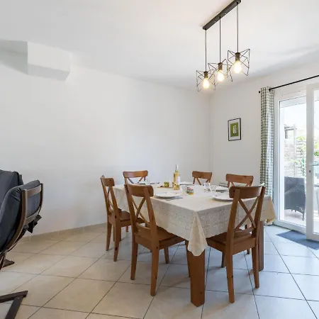 Les Lauriers By Interhome * Aigues-Mortes