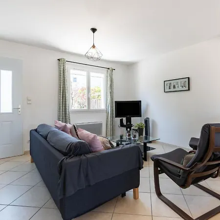 Les Lauriers By Interhome