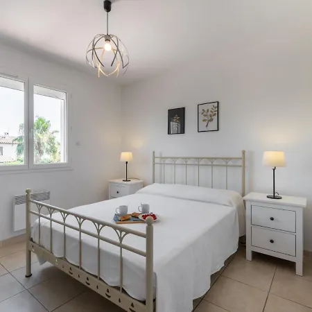 Holiday home Les Lauriers By Interhome