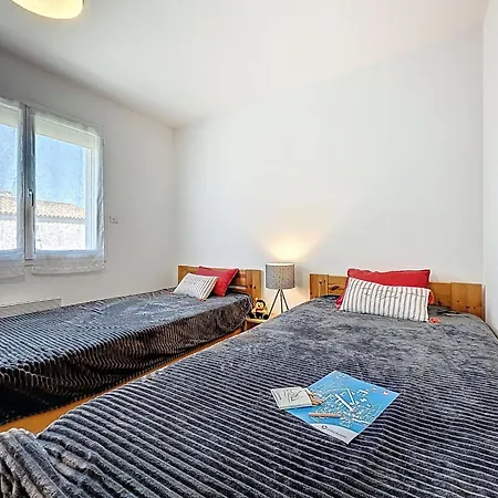 Les Lauriers By Interhome