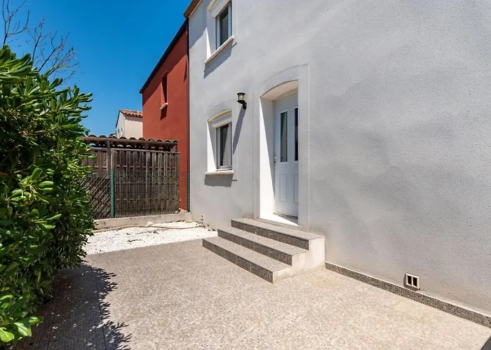 Les Lauriers By Interhome *